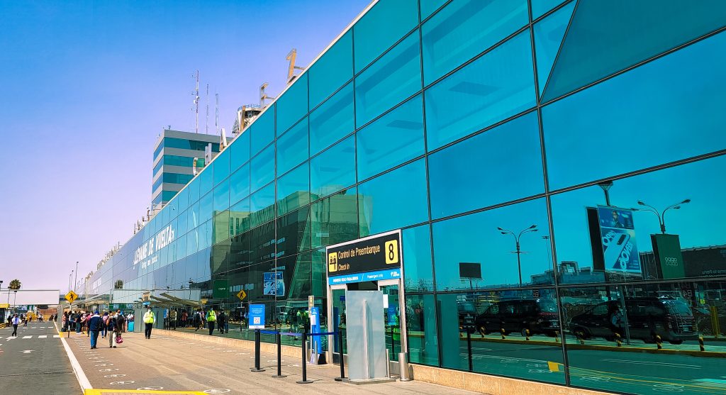 Lima, Aeroporto Internacional Jorge Chávez