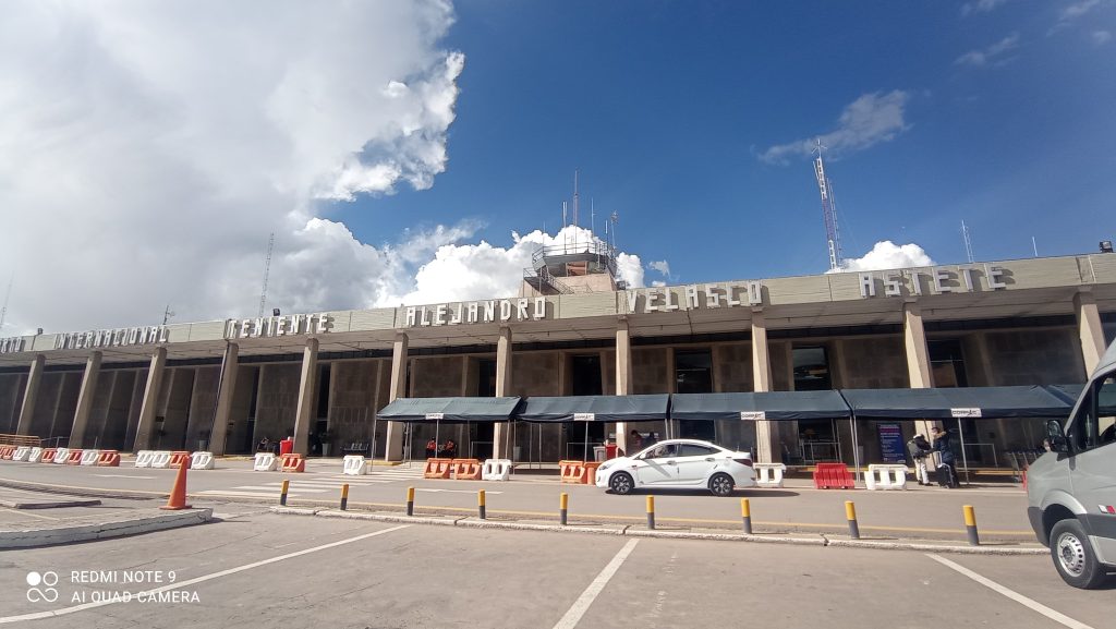 Cusco, Aeroporto Internacional Alejandro Velasco Astete