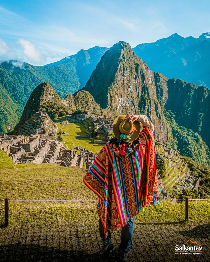 Turista em Machu Picchu