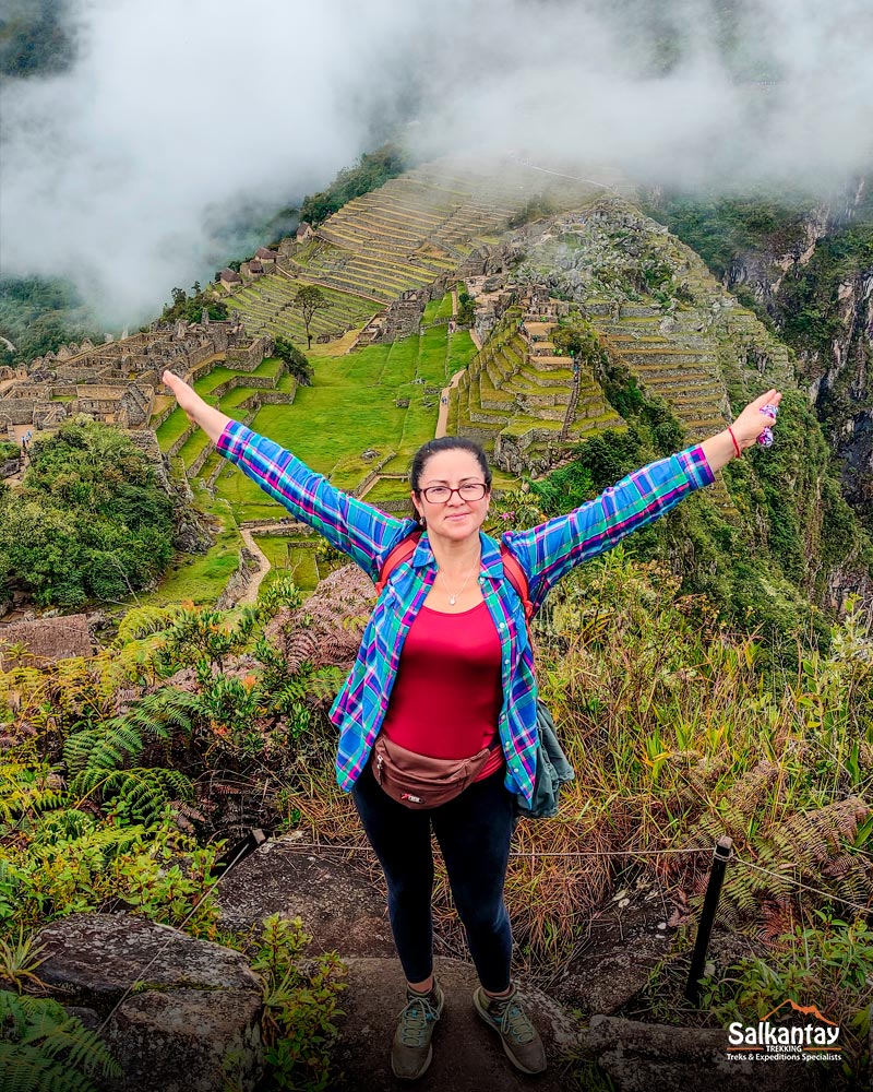 Vista panorâmica da montanha Huchuy Picchu