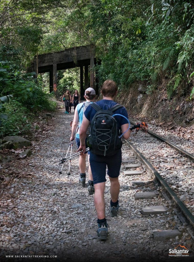 Trilha para Aguas Calientes