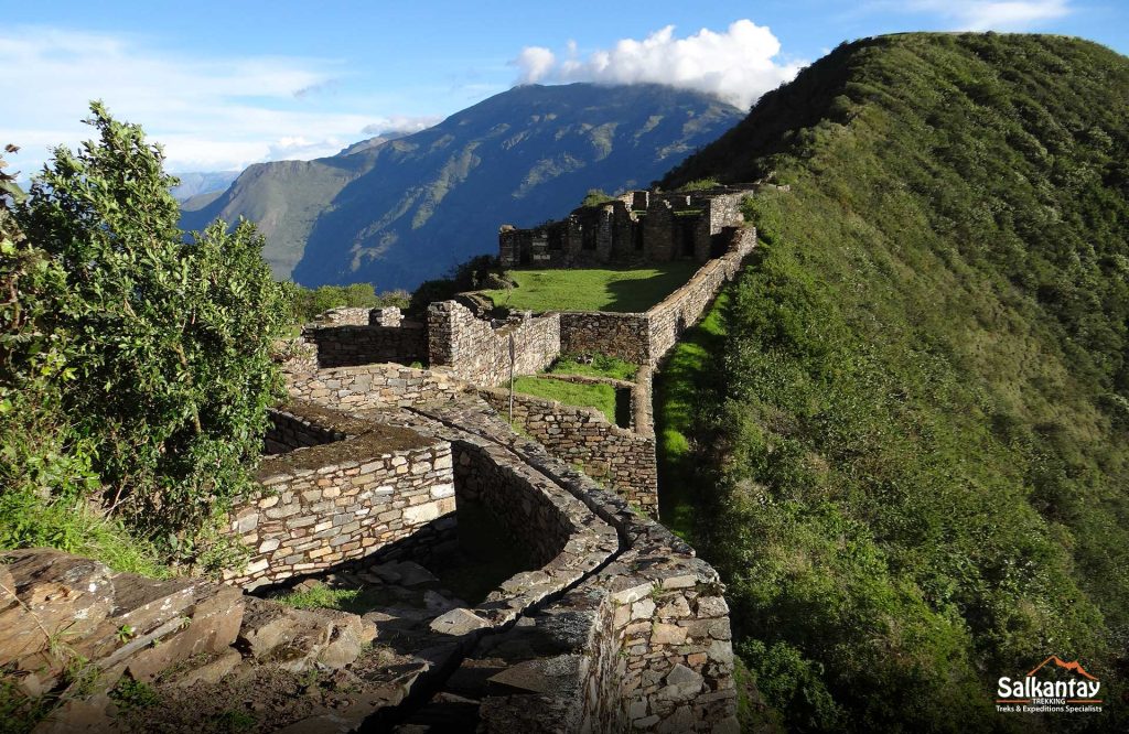 Imagem panorâmica do refúgio dos incas: Choquequirao.