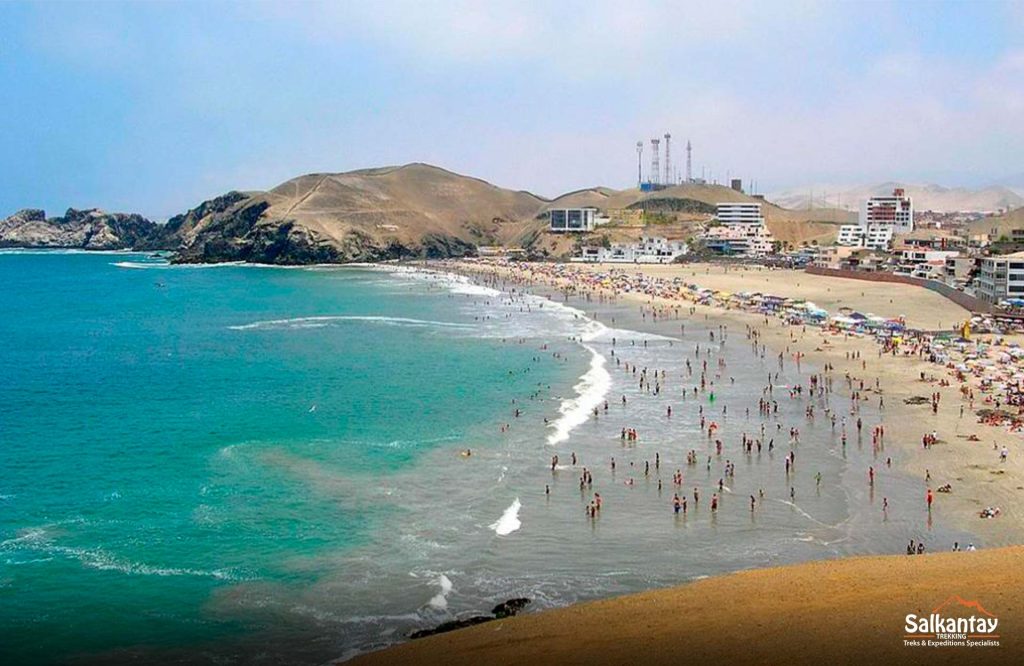 Praia El Silêncio, Peru.