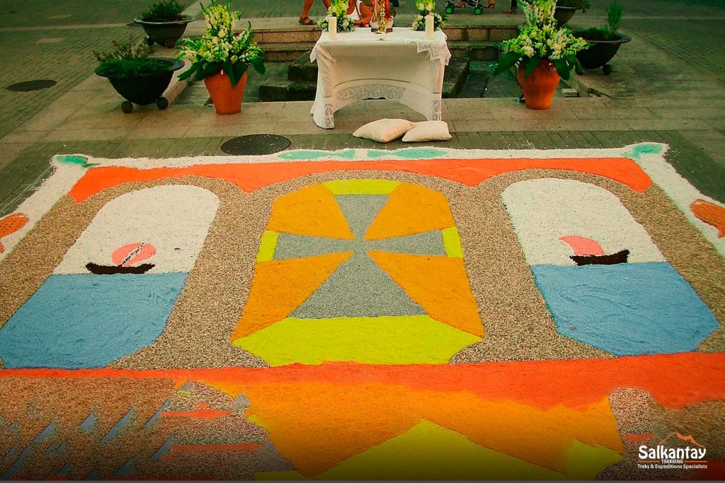 O tapete de flores na festividade de Corpus Christi.