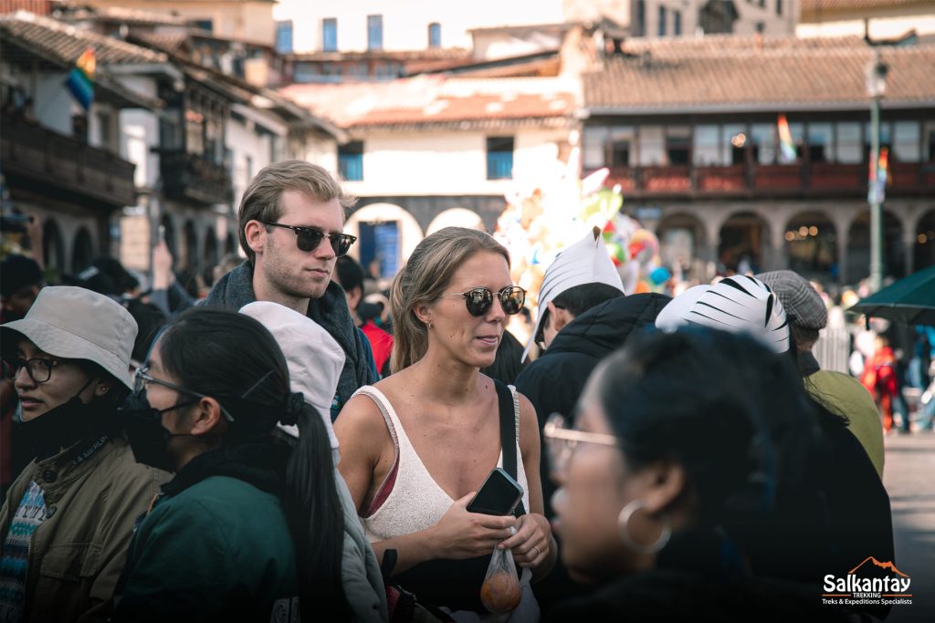 Turistas no festival de Corpus Christi.