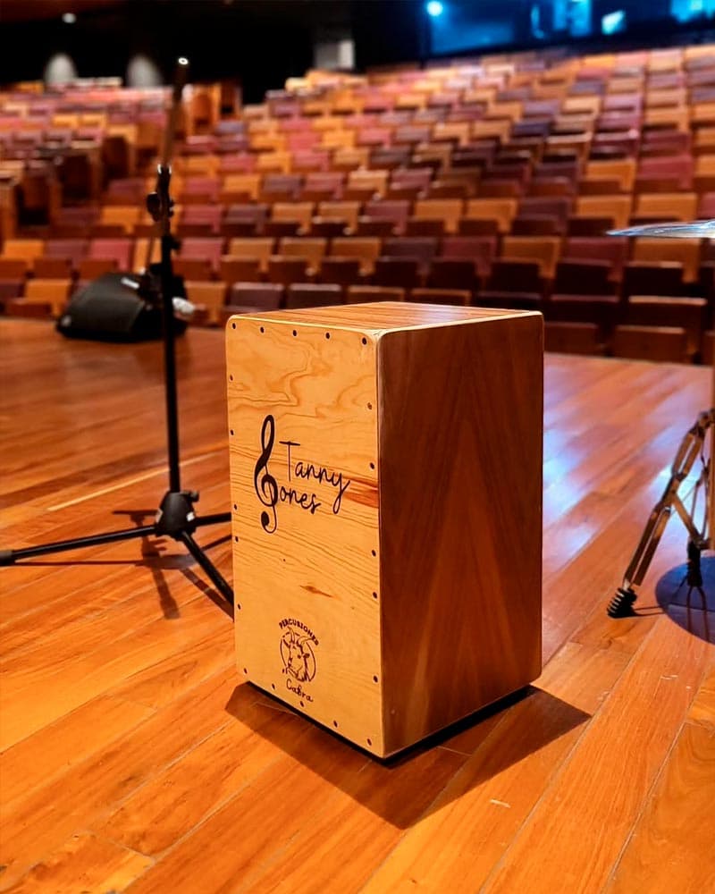 Cajon, instrumento musical peruano