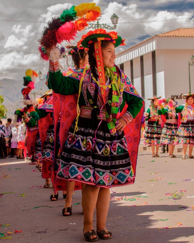 Desfile de carnavais em Cusco